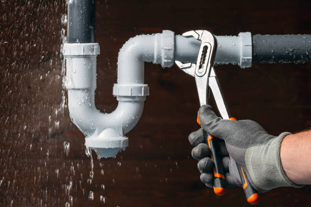 Professional Leak Detection technician working in Akron, PA